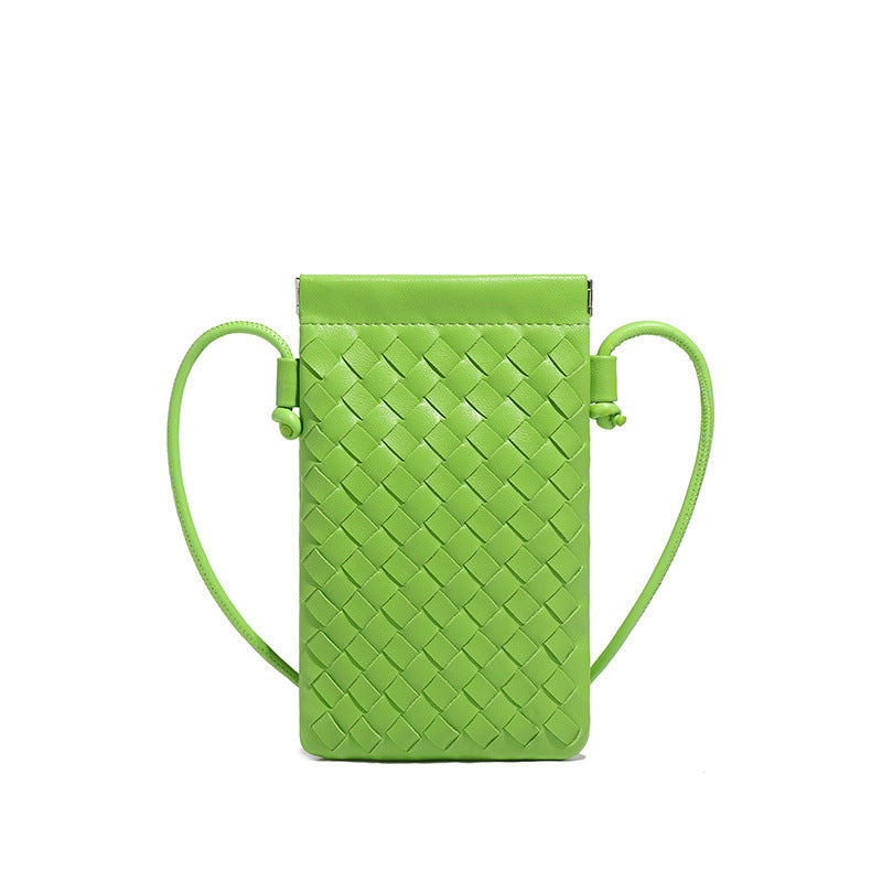 e1aed360-15eb-40e1-8741-9e73609c0378